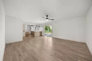 2304 Yorktown Dr, Plano, TX 75074 - Photo 5
