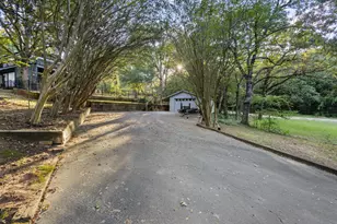 207 Wales Dr, Pottsboro, TX 75076 - Photo 25