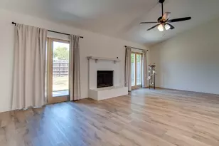 1609 Country Ln, Arlington, TX 76018 - Photo 23