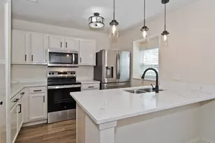 1609 Country Ln, Arlington, TX 76018 - Photo 7