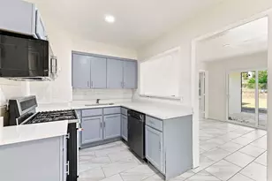 12241 Oberlin Dr, Dallas, TX 75243 - Photo 19