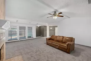 2009 Glencrest Ln, Garland, TX 75040 - Photo 13