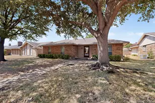 2009 Glencrest Ln, Garland, TX 75040 - Photo 3