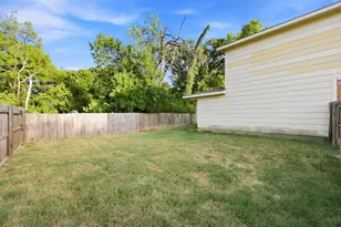 230 Creek Cove Dr, Dallas, TX 75217 - Photo 9