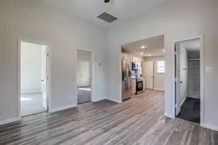 3204 5th Ave, Fort Worth, TX 76110 - Photo 9