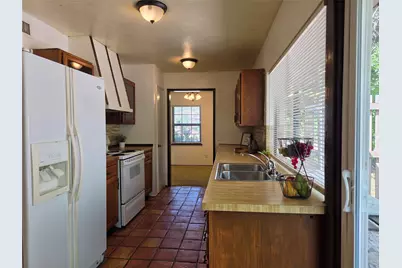 8902 Vernon, Rowlett, TX 75088 - Photo 5