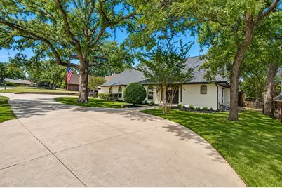 2105 Wilson Drive, Arlington, TX 76011 - Photo 3