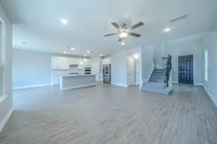 2833 Henson Ln, Garland, TX 75040 - Photo 3