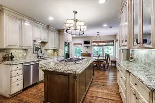 4825 Crooked Ln, Dallas, TX 75229 - Photo 3