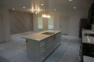 134 W Cober Dr, Grand Prairie, TX 75051 - Photo 1