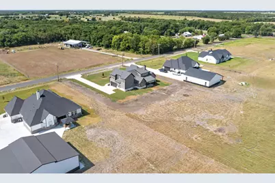 204 Cr 4615, Wolfe City, TX 75496 - Photo 39