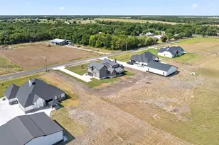 204 Cr 4615, Wolfe City, TX 75496 - Photo 39