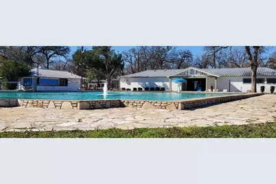 1207 NE Barnard Street, Glen Rose, TX 76043 - Photo 9