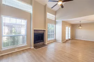 13234 Woodbend Ln, Dallas, TX 75243 - Photo 5