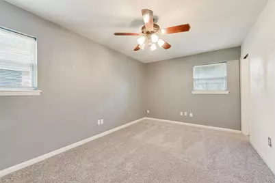721 Thompson Drive, Saginaw, TX 76179 - Photo 29