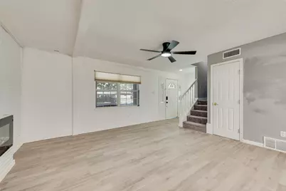 721 Thompson Drive, Saginaw, TX 76179 - Photo 7