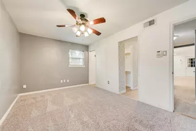 721 Thompson Drive, Saginaw, TX 76179 - Photo 27