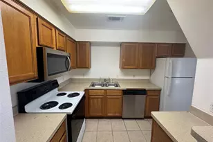 9817 Walnut St, Dallas, TX 75243 - Photo 5