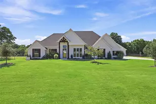 1072 Paradise Pkwy, Poolville, TX 76487 - Photo 1