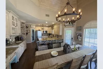 100 Kings Row Drive, Mansfield, TX 76063 - Photo 11