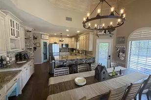100 Kings Row Dr, Mansfield, TX 76063 - Photo 11