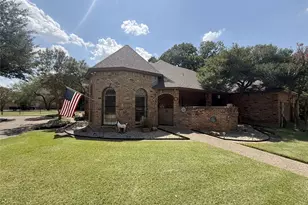 100 Kings Row Dr, Mansfield, TX 76063 - Photo 3