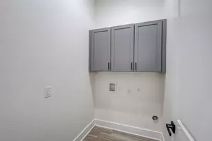2501 Lenway St, Dallas, TX 75215 - Photo 23