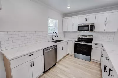 805 Crockett Street, Garland, TX 75040 - Photo 13