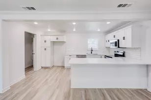 805 Crockett St, Garland, TX 75040 - Photo 7