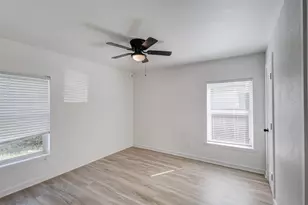 805 Crockett St, Garland, TX 75040 - Photo 5