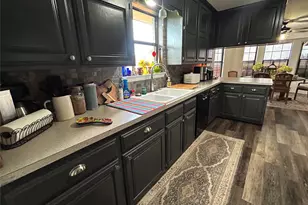 1509 Freedom St, Goldthwaite, TX 76844 - Photo 7