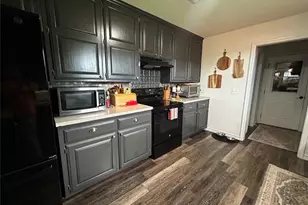1509 Freedom St, Goldthwaite, TX 76844 - Photo 9