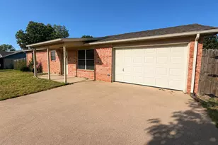 513 Ranch Rd, Granbury, TX 76049 - Photo 3