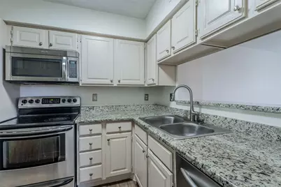 5757 E University Boulevard #27S, Dallas, TX 75206 - Photo 5
