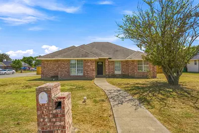 220 Knight Lane, Lacy Lakeview, TX 76705 - Photo 5