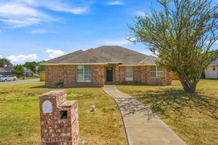 220 Knight Ln, Lacy Lakeview, TX 76705 - Photo 5
