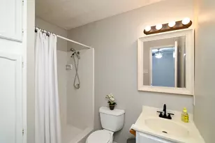 2937 Carnaby Ln, Garland, TX 75044 - Photo 11