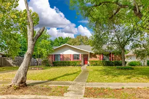 2937 Carnaby Ln, Garland, TX 75044 - Photo 17