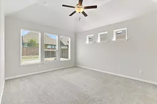 1005 Rosebay Dr, Fort Worth, TX 76247 - Photo 17