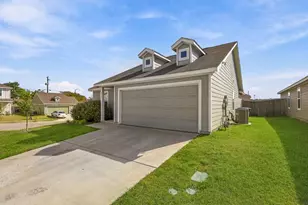 2901 Questa St, Fort Worth, TX 76119 - Photo 3