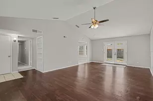 7116 Blackberry Dr, Arlington, TX 76016 - Photo 3