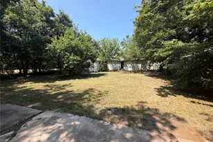 1305 N Brents Ave, Sherman, TX 75090 - Photo 9