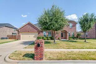 124 Lone Oak Dr, Crowley, TX 76036 - Photo 3
