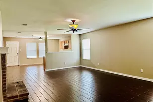 8021 Stowe Springs Ln, Arlington, TX 76002 - Photo 3