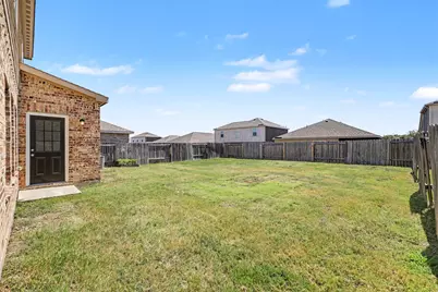 1623 Park Trails Boulevard, Princeton, TX 75407 - Photo 17