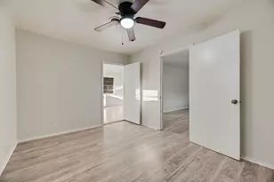 8923 Jennie Lee Ln, Dallas, TX 75227 - Photo 13