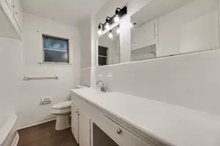 8923 Jennie Lee Ln, Dallas, TX 75227 - Photo 9