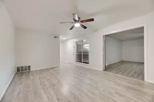 8923 Jennie Lee Ln, Dallas, TX 75227 - Photo 3