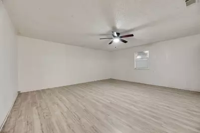 8923 Jennie Lee Lane, Dallas, TX 75227 - Photo 5