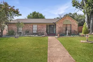 2710 Moonriver Ln, Farmers Branch, TX 75234 - Photo 1